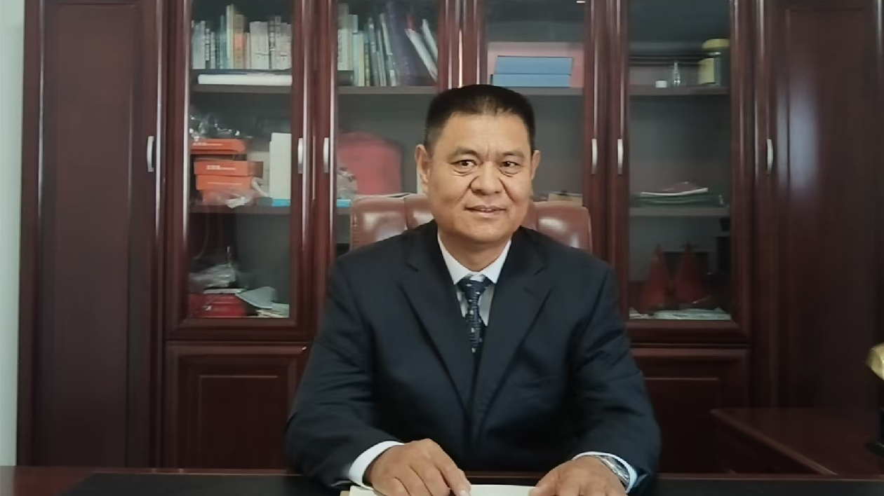 伊寧市豫商共享經濟聯(lián)合會會長李效義 打造建材市場新標桿