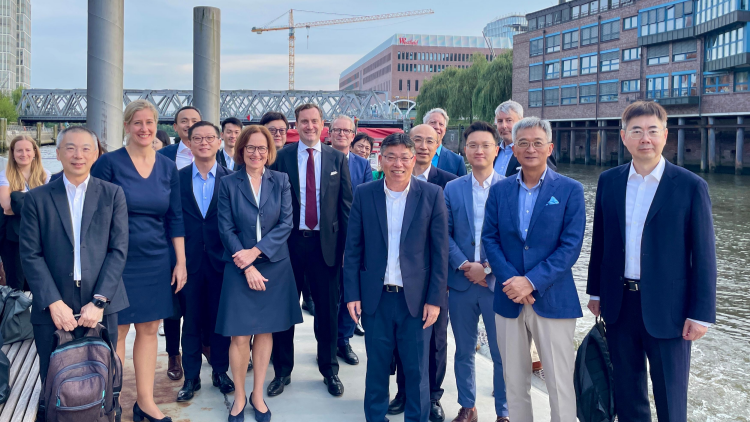 ?運(yùn)輸及物流局局長(zhǎng)林世雄率團(tuán)訪問漢堡