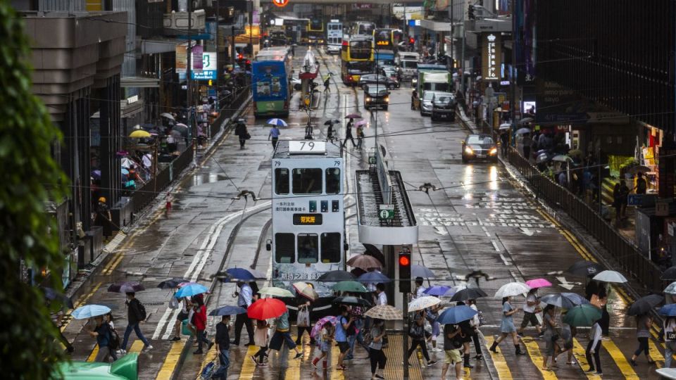 摩羯襲港 | 天文臺改發(fā)3號強(qiáng)風(fēng)信號 市民勿鬆懈防風(fēng)措施