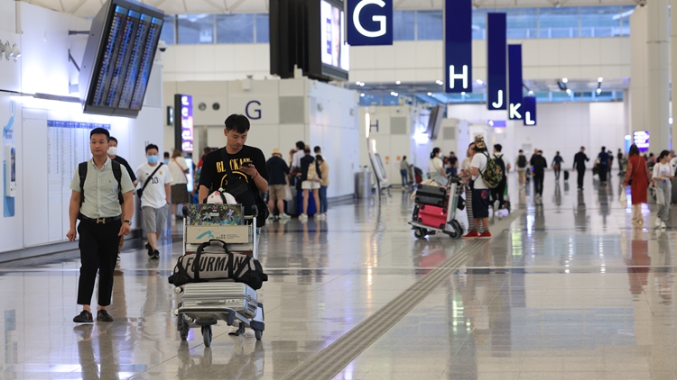 警方聯(lián)同海關(guān)機(jī)場拘34歲男子 檢值223萬元海洛英