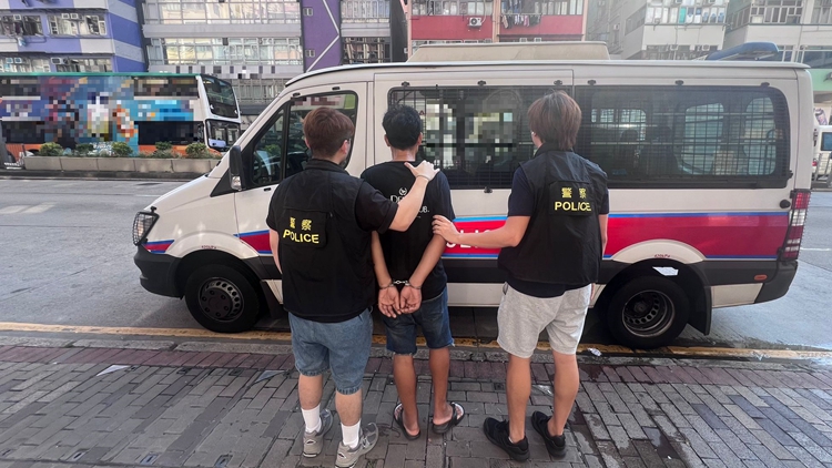 警方深水埗拘捕52歲男子 檢值4萬元海洛英