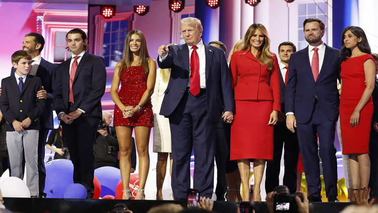 民調(diào)稱逾六成美國(guó)選民認(rèn)為美經(jīng)濟(jì)疲軟，正朝錯(cuò)誤方向發(fā)展