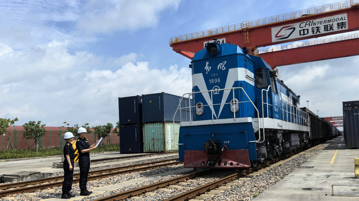 廣州中歐班列開(kāi)行八周年 「鋼鐵駝隊(duì)」跑出互利共贏加速度