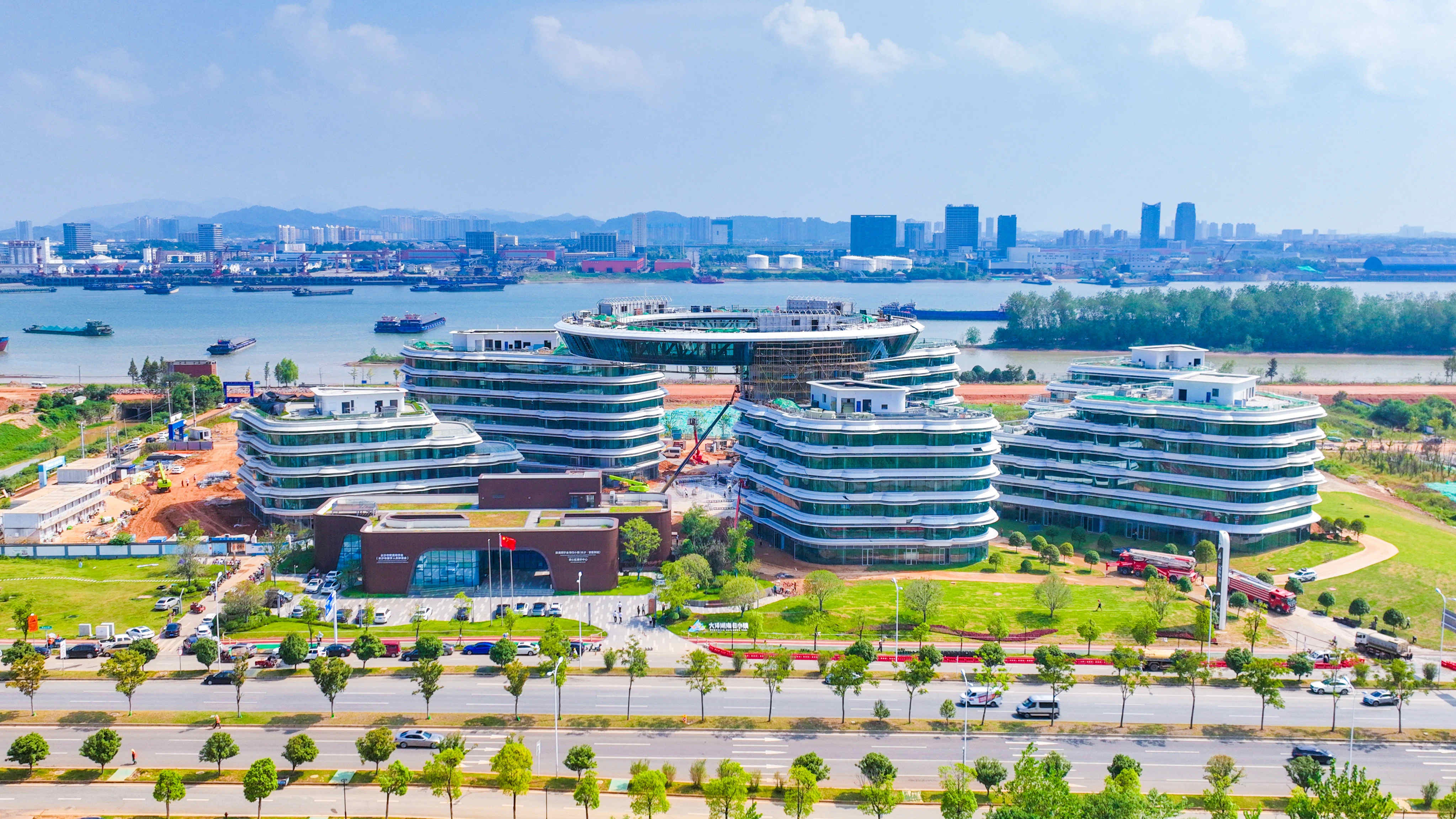 湘商總部基地落戶長(zhǎng)沙望城大澤湖海歸小鎮(zhèn)