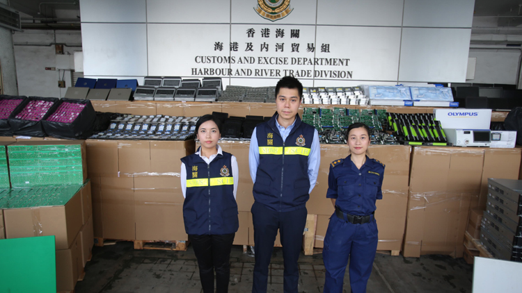 海關(guān)破本年最大宗走私案 檢5億元電子零件