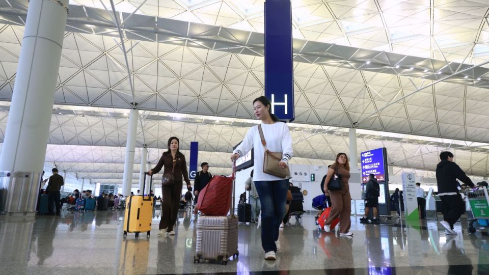 機(jī)場(chǎng)8月客運(yùn)量達(dá)約492萬(wàn)人次 再創(chuàng)疫後新高