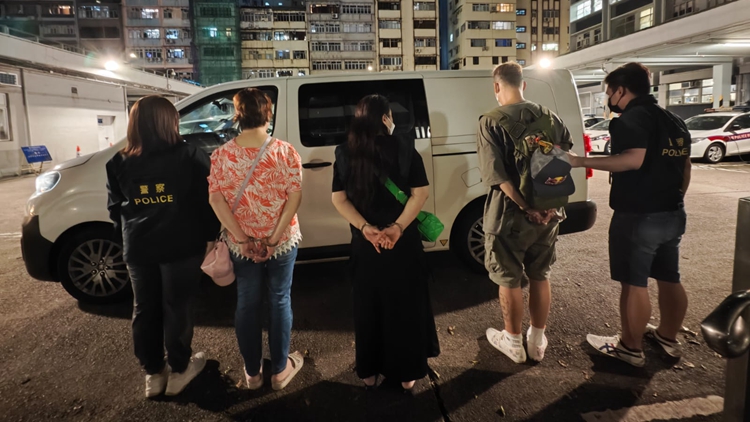 警破旺角非法釣魚機(jī)賭場 拘捕4名男女