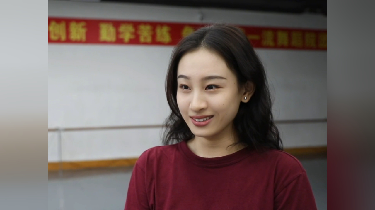 有片丨《詠春》永成飾演者許天慧：從i人變成e人，每場表演都需要強大的情緒內(nèi)核