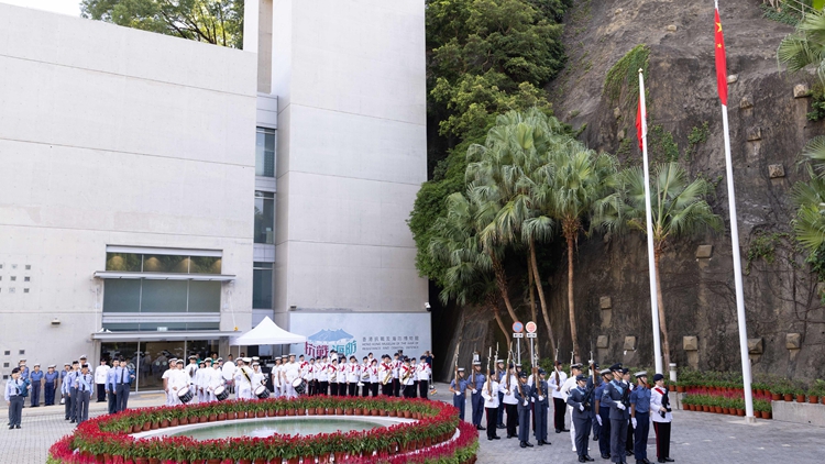 國(guó)慶75周年｜香港抗戰(zhàn)及海防博物館舉行升旗禮 市民參觀展覽抗戰(zhàn)主題展等