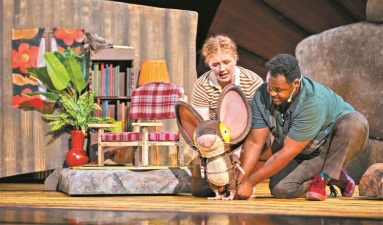 國(guó)慶期間廣州辦文藝演出108場(chǎng)次 賞景觀(guān)劇兩相得宜