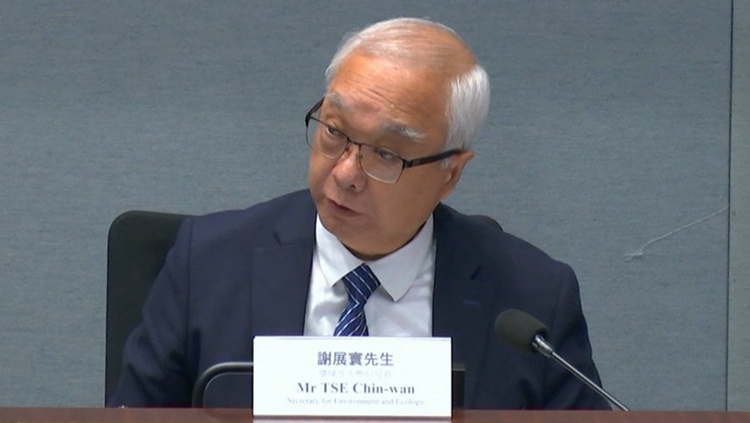 謝展寰：后海灣約1萬個(gè)蠔排有受污染風(fēng)險(xiǎn) 當(dāng)局不打算向食用方面發(fā)展