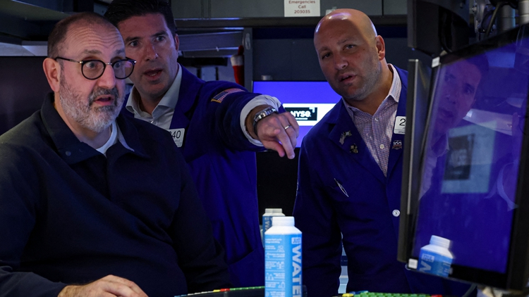 美股8日小幅高開 市場(chǎng)等待聯(lián)儲(chǔ)會(huì)議記要與CPI數(shù)據(jù)