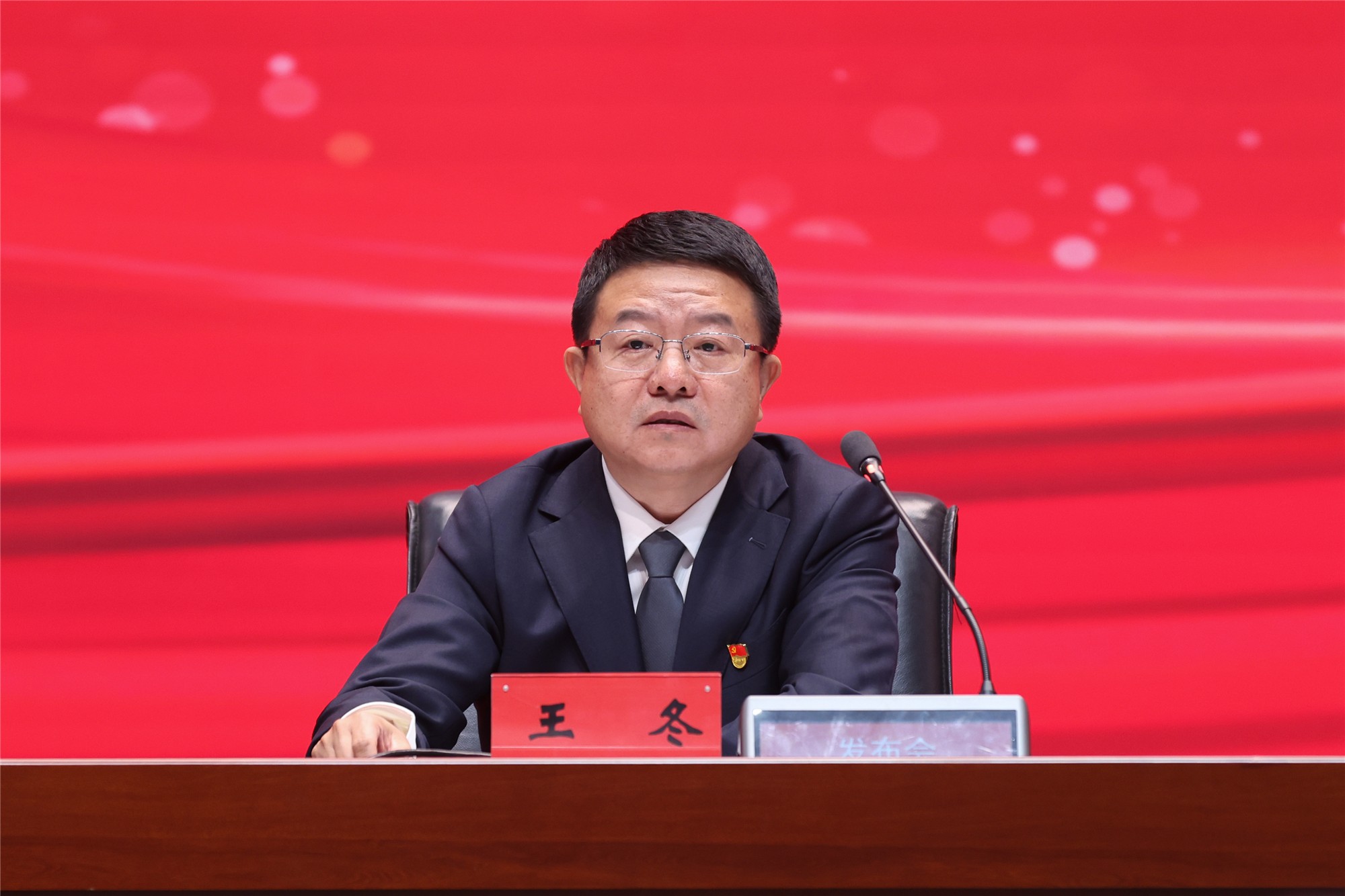 黑龍江今年1-8月地方國有企業(yè)實現營業(yè)收入1265億元 大戰(zhàn)大考中彰顯擔當