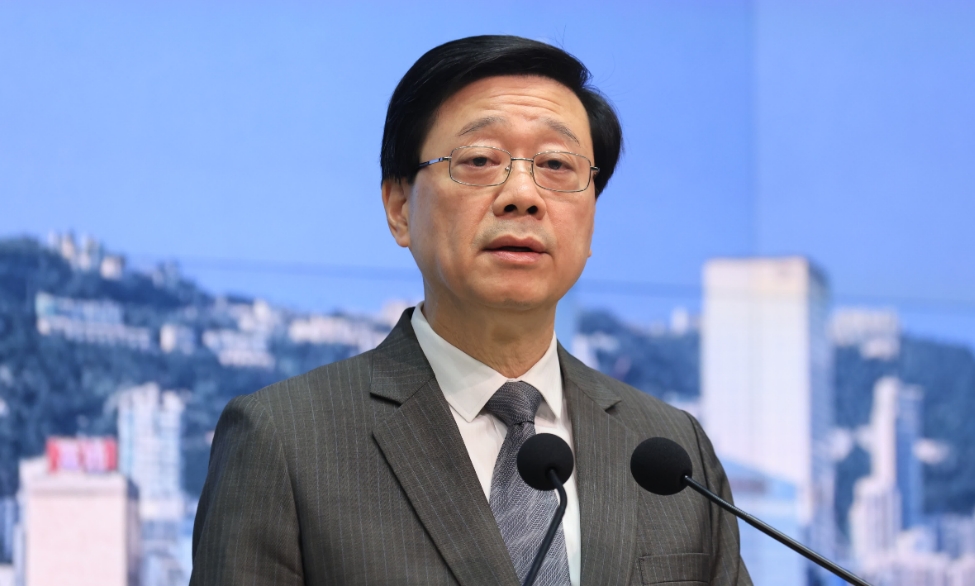 李家超恭賀岑浩輝當(dāng)選 冀帶領(lǐng)澳門再創(chuàng)高峰