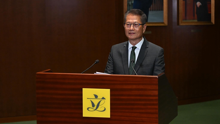 施政報告2024｜陳茂波：維持公共財(cái)政穩(wěn)健的同時 配備資源全力落實(shí)各項(xiàng)措施