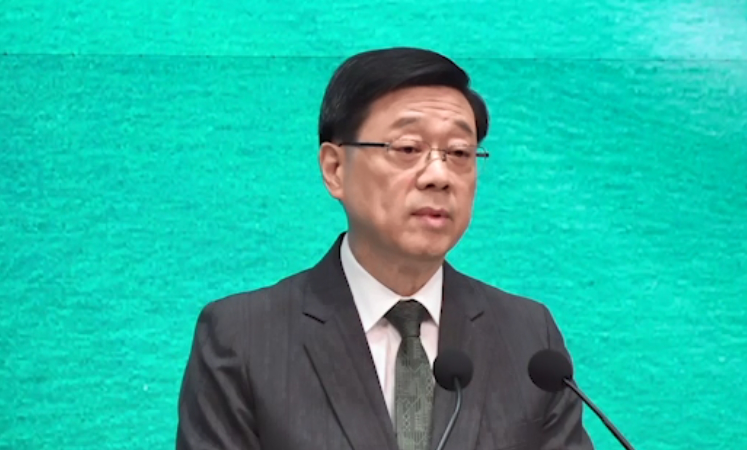 李家超：下周一赴上海出席進(jìn)博會(huì) 滬港將簽約重點(diǎn)項(xiàng)目