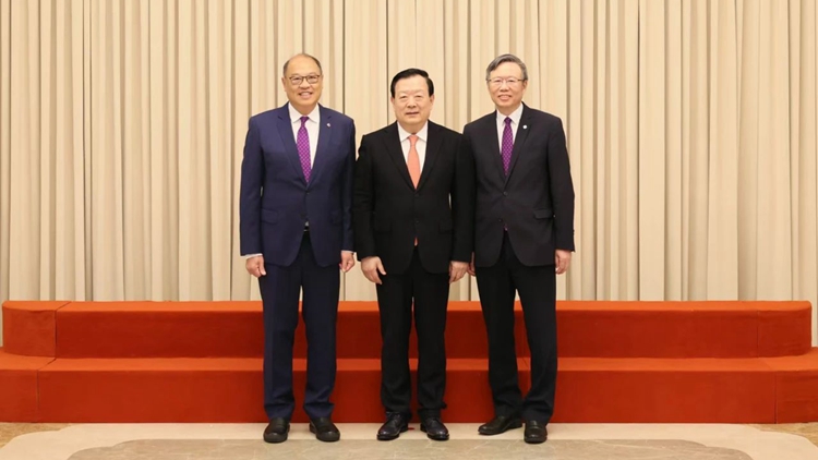 夏寶龍會(huì)見理大董會(huì)主席林大輝及校長滕錦光一行 冀理大等香港所有高校培養(yǎng)堪當(dāng)民族復(fù)興重任的棟樑之才