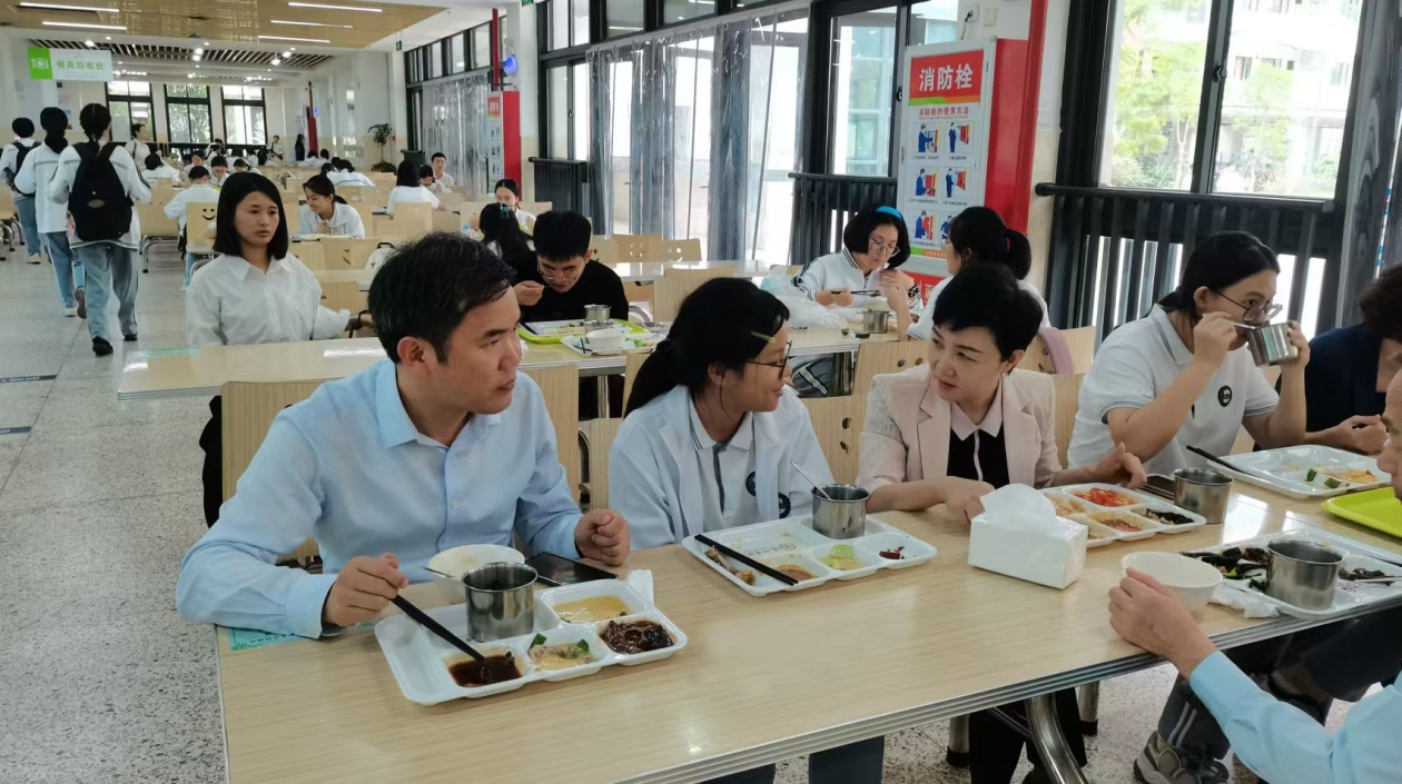 「三總監(jiān)」「四同時」：福建漳州教育局守護學(xué)校食品安全