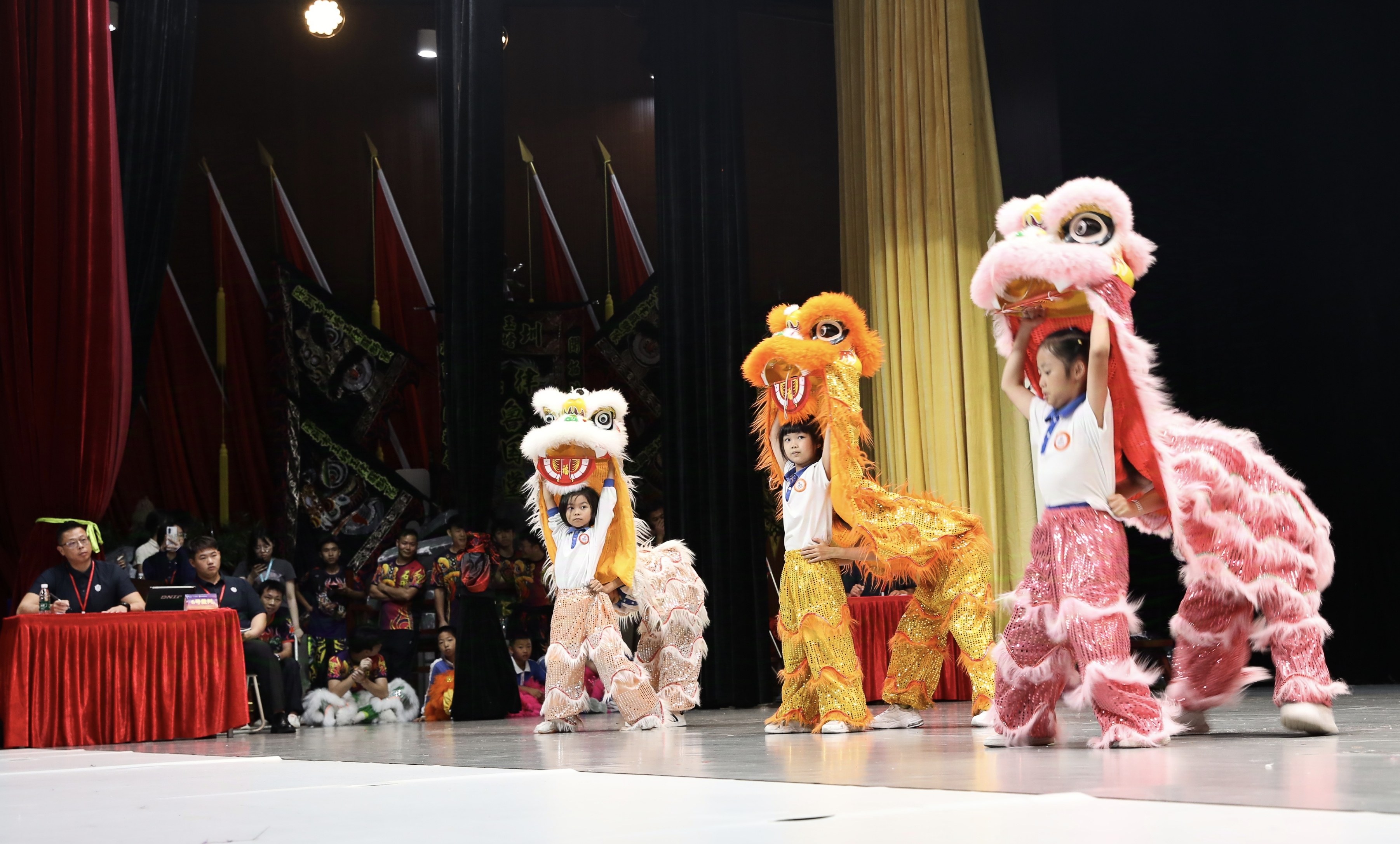 2024年深圳光明區(qū)「社區(qū)獅王」?fàn)幇再惤皙劤鰻t