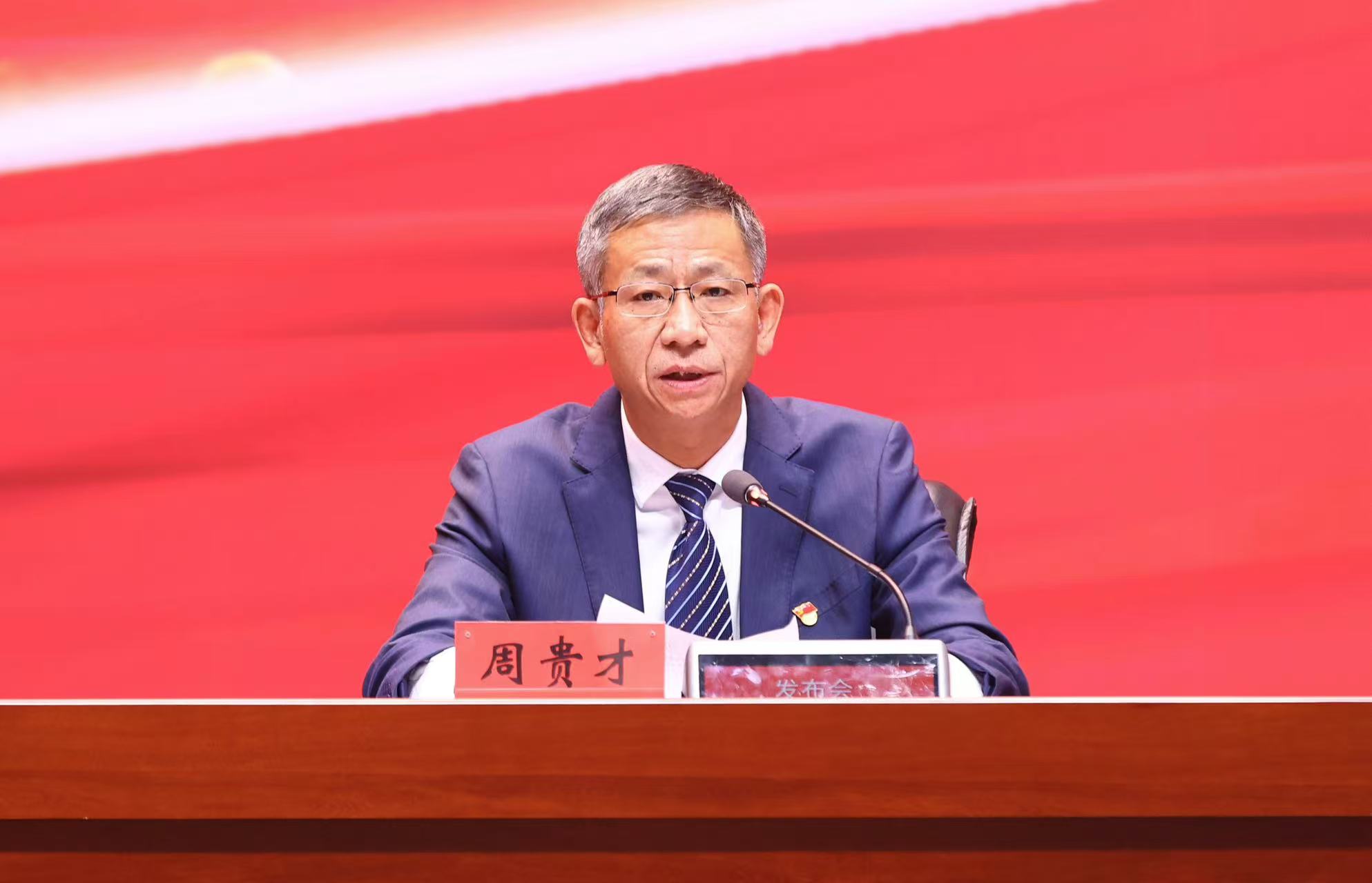 黑龍江：高質(zhì)量推進「四好農(nóng)村路」建設(shè) 助力鄉(xiāng)村振興駛?cè)肟燔嚨? title=