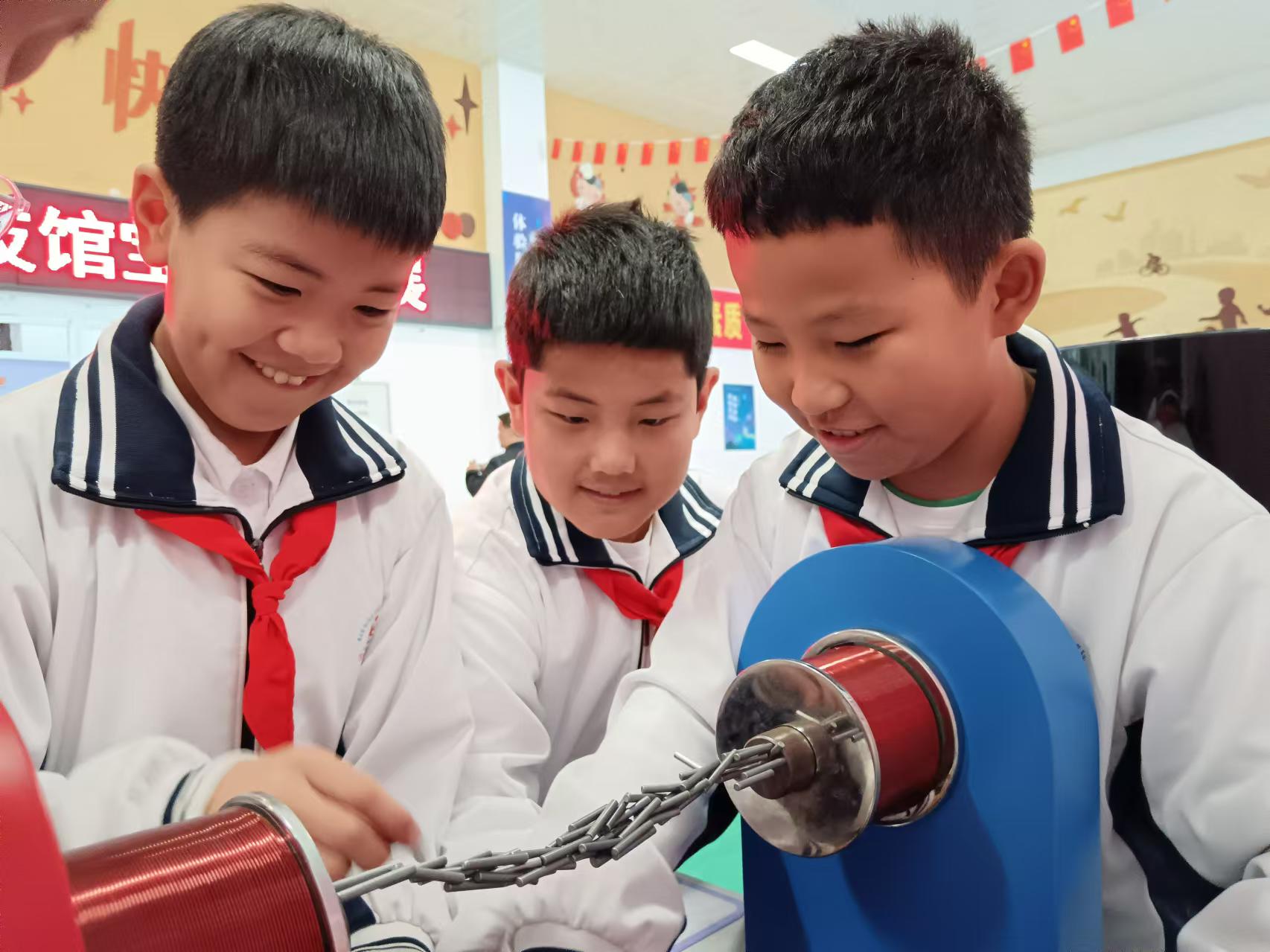 「中國(guó)流動(dòng)科技館」全國(guó)巡展寶清站圓滿收官