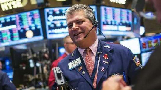 11月收官日美股收漲 道指標(biāo)普續(xù)創(chuàng)新高