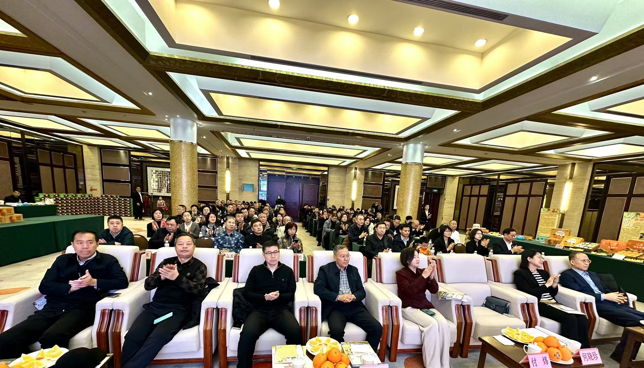 贛南臍橙：「橙」心登陸「爾濱」 4000噸協(xié)議額訂單放異彩