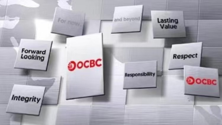 華僑銀行續(xù)發(fā)資助 香港初級員工每人獲發(fā)5400元