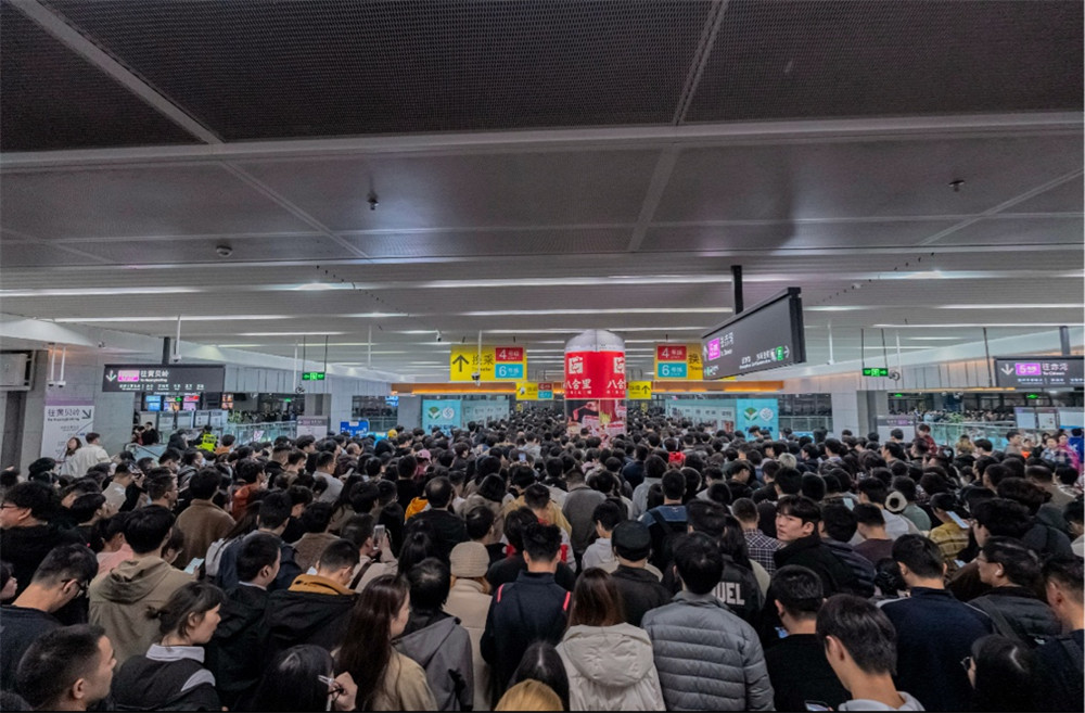 1188萬！深圳地鐵全網(wǎng)客運(yùn)量再創(chuàng)歷史新高