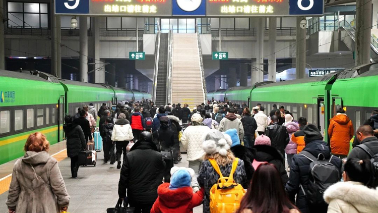 春運(yùn)啟動(dòng)！全國(guó)鐵路預(yù)計(jì)發(fā)送旅客5.1億人次 購(gòu)票日曆來了