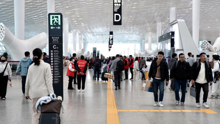 深圳機(jī)場春運(yùn)預(yù)計(jì)保障航班超4.5萬架次