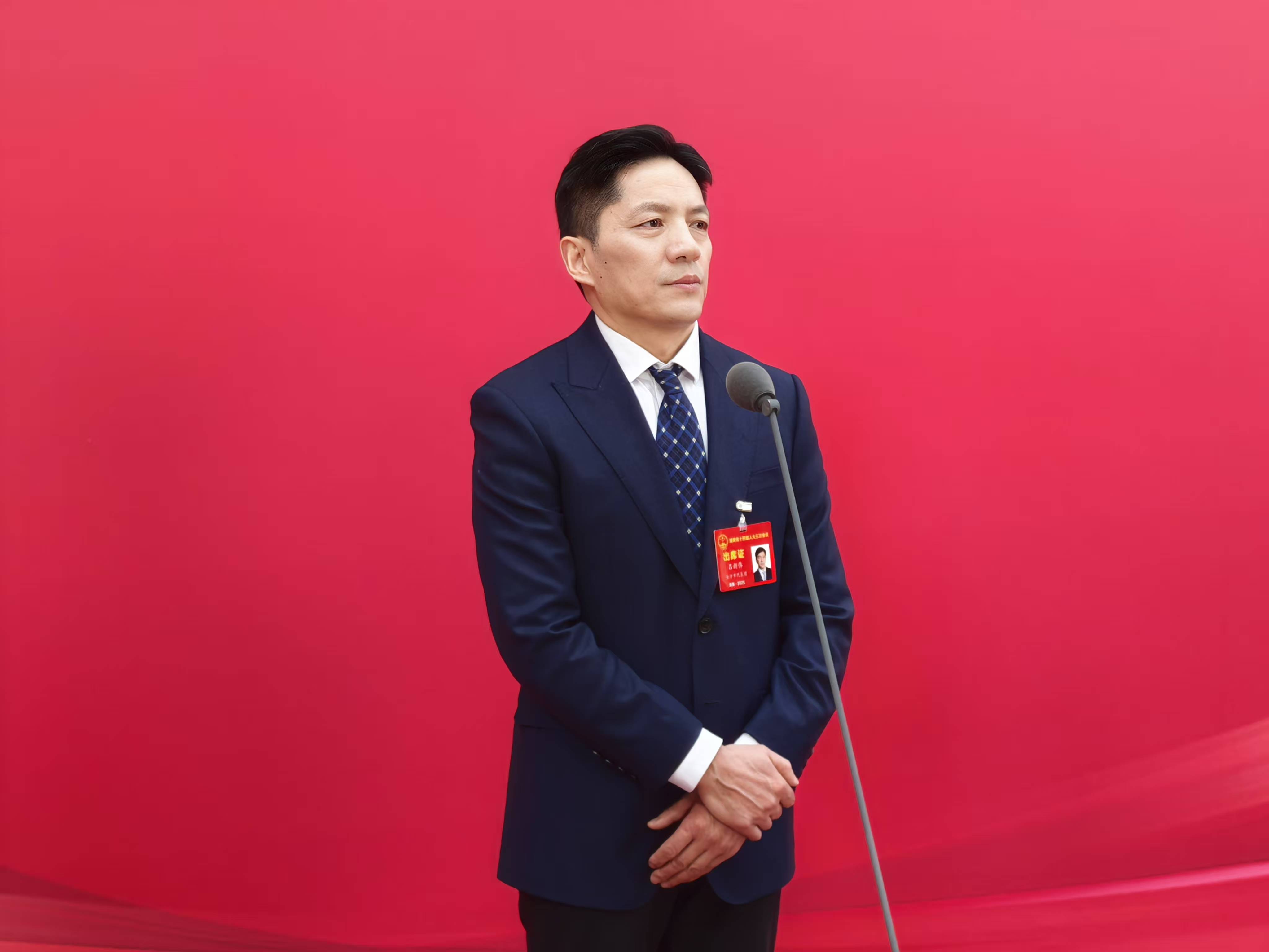 呂新偉代表：加快推動(dòng)「製造」向「智造」轉(zhuǎn)變