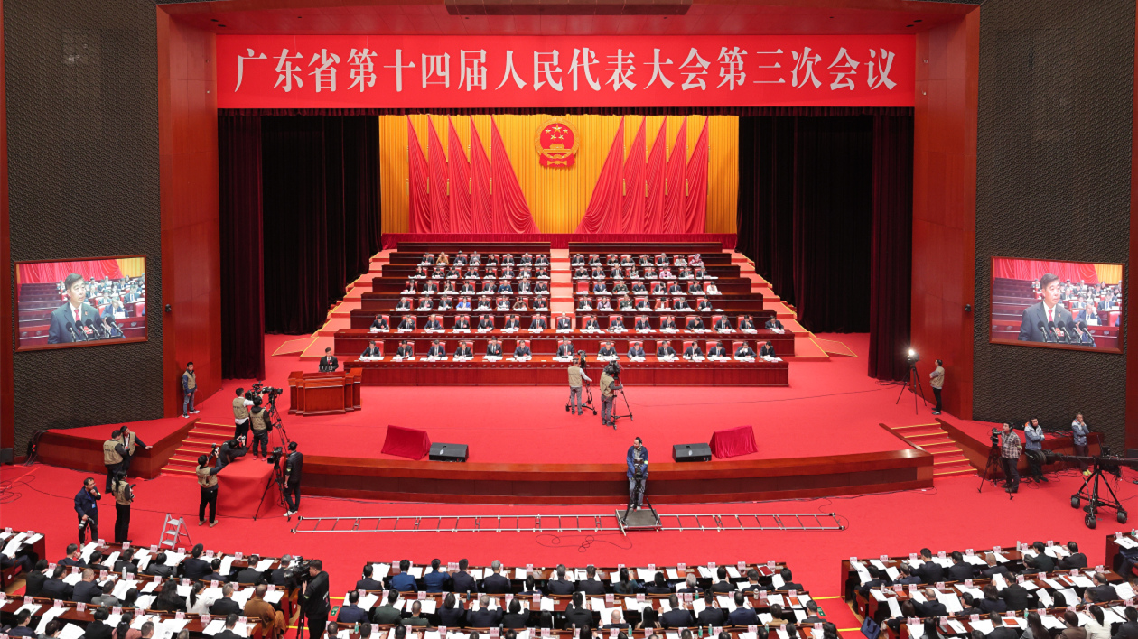 粵省法院去年審結(jié)涉港澳民商事案件1.35萬件