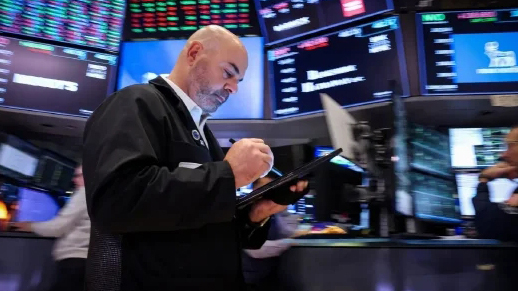 納指再上20000點關(guān)口 標(biāo)普500指數(shù)創(chuàng)盤中新高