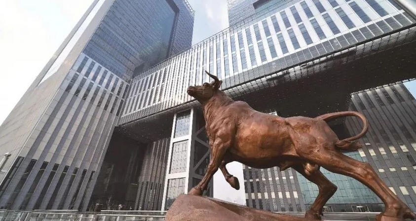 【財通AH】去年境內(nèi)ETF淨(jìng)流入創(chuàng)新高  上交所ETF成交額位居亞洲第一