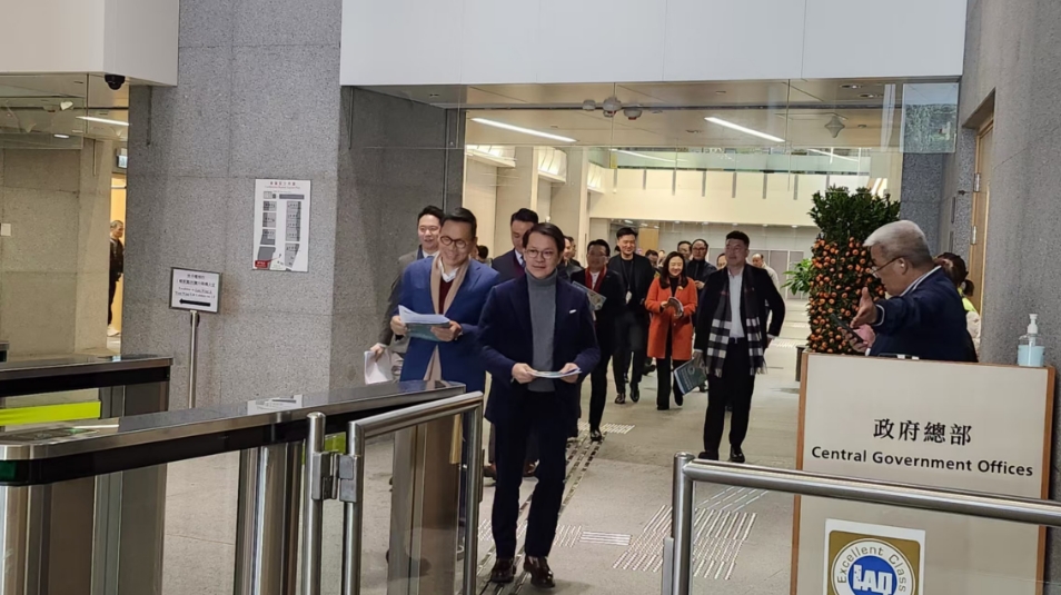 民建聯(lián)就預算案見財爺 倡2元搭車優(yōu)惠設上限