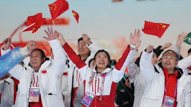 有片｜哈爾濱亞冬會(huì)閉幕 中國(guó)代表團(tuán)入場(chǎng)