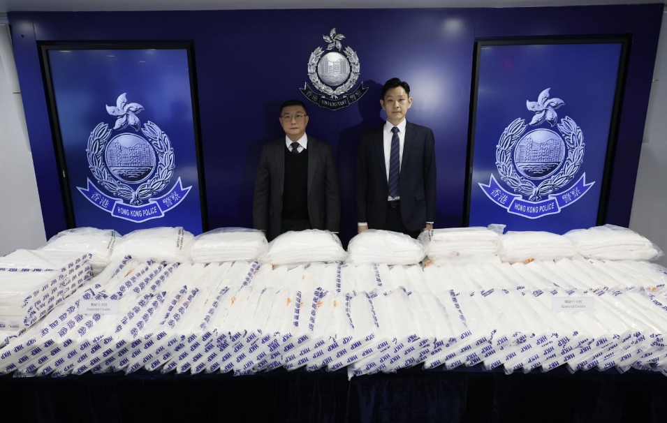 警方將軍澳破毒品儲存?zhèn)} 拘兩男檢4.3億元可卡因