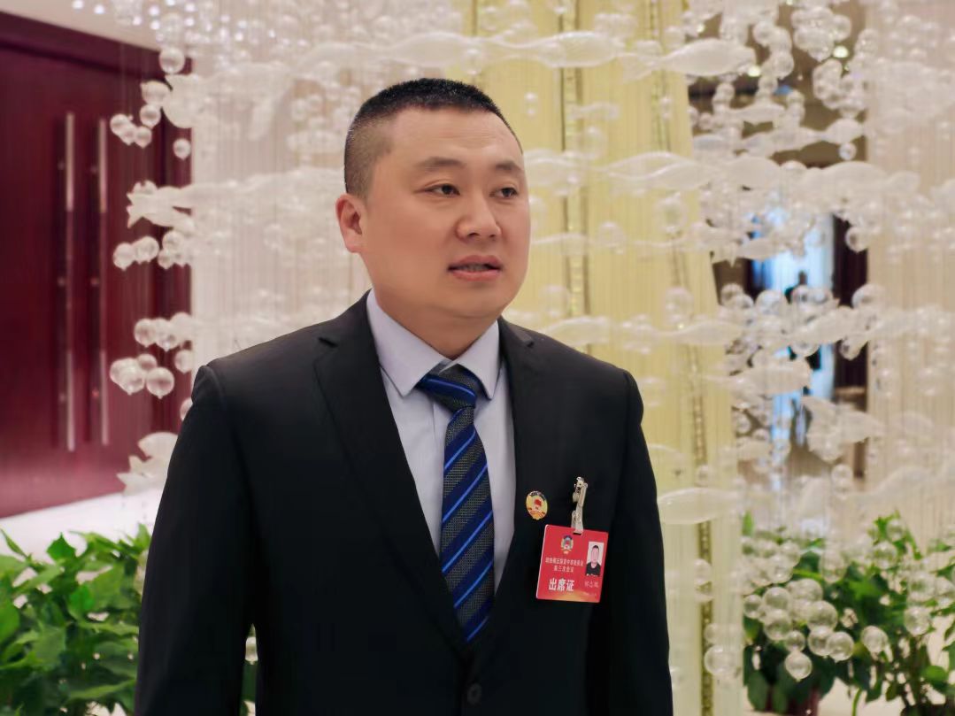 山西晉中市政協(xié)委員鄭志鵬：推動「低空經(jīng)濟+應(yīng)急救援」創(chuàng)新應(yīng)用