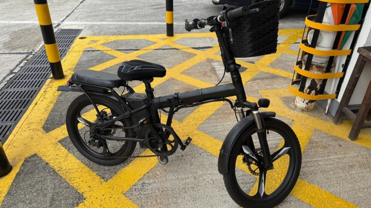 大嶼山打擊交通違例 發(fā)逾百?gòu)埜嫫本?人