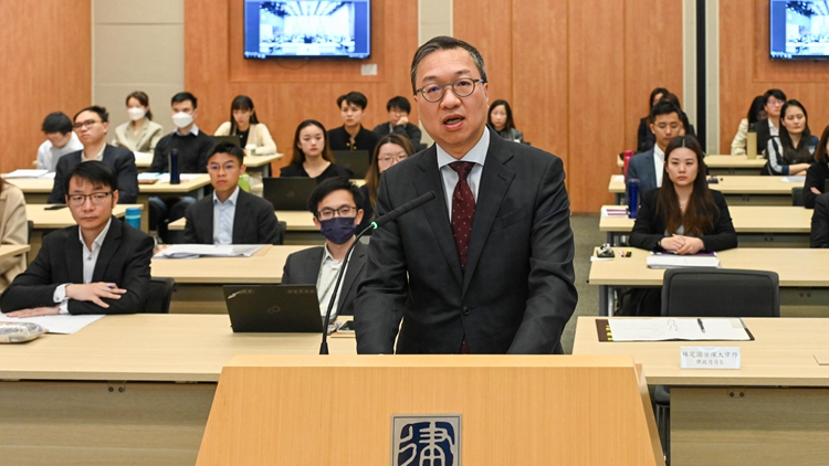 第五期中國(guó)法基本原則課程開(kāi)班 林定國(guó)：律師須準(zhǔn)確理解憲法、基本法及香港國(guó)安法