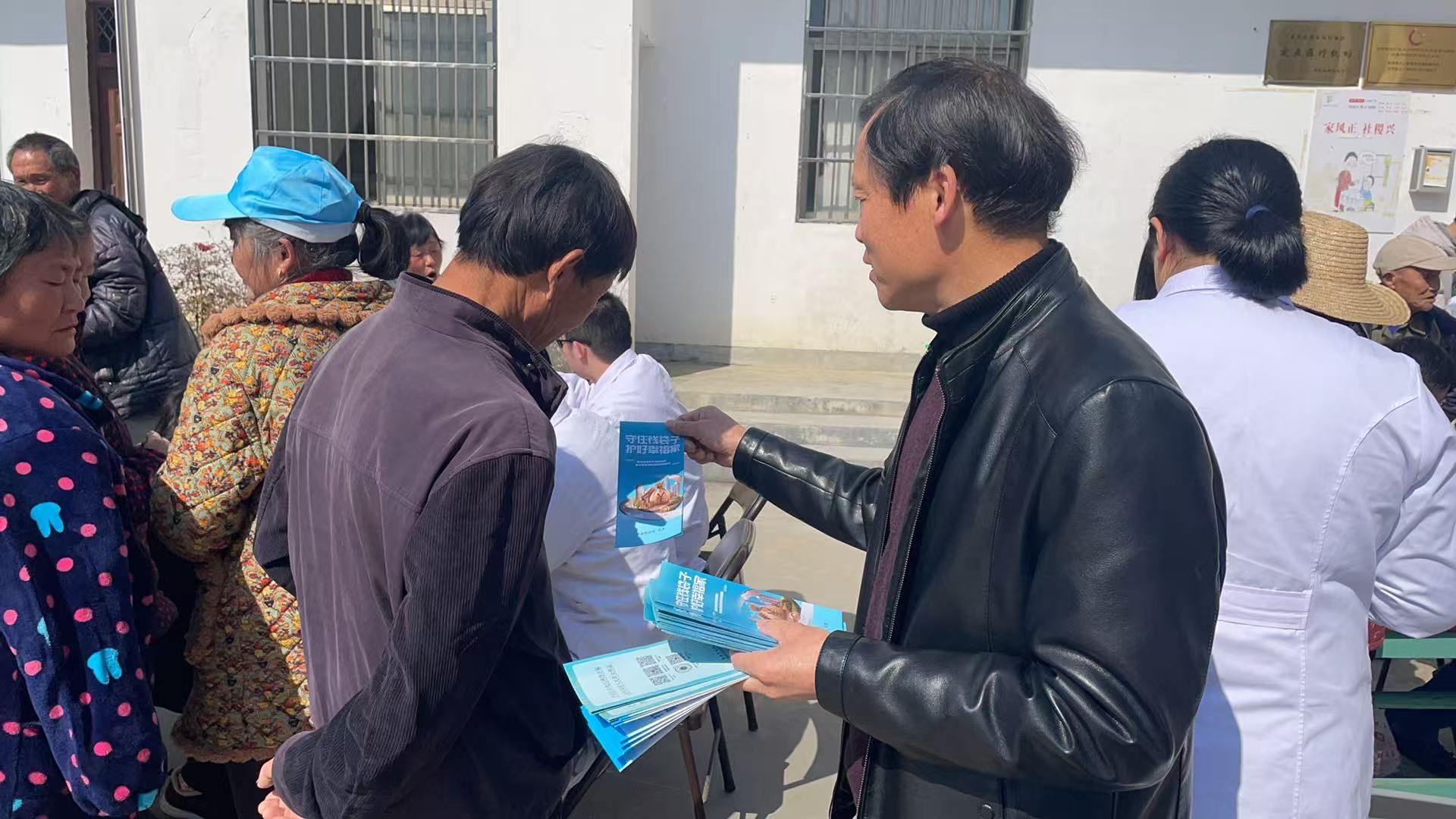 皖黟縣柯村鎮(zhèn)：開(kāi)展惠民雙服務(wù)  提升防詐「免疫力」