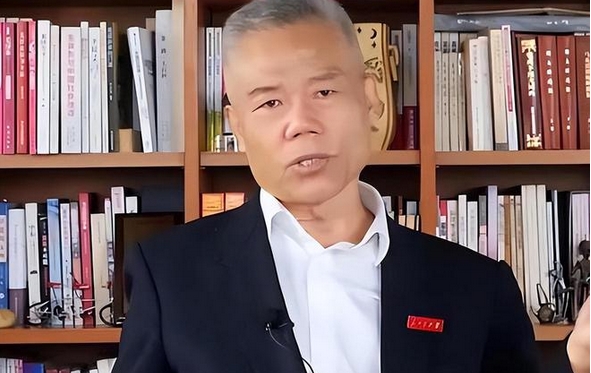 司馬南回應(yīng)偷稅被罰超900萬：低頭認(rèn)錯(cuò)不求原諒，已繳清罰款和滯納金