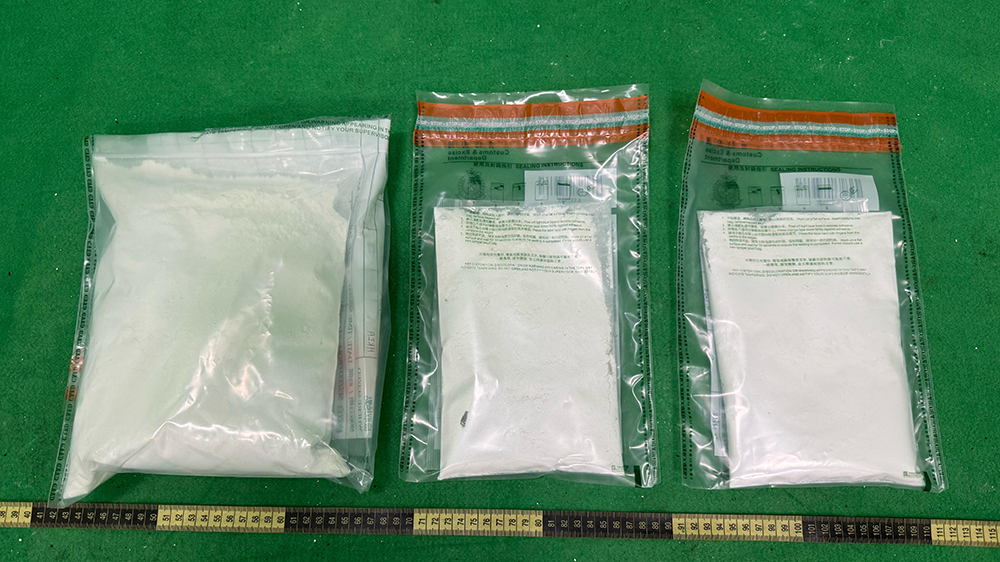 南非抵港旅客行李藏毒 海關檢獲市值220萬元可卡因