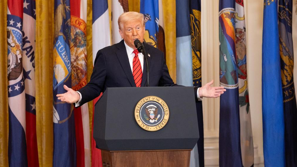 要跟中方達(dá)成協(xié)議？特朗普政府明里一套暗裏一套