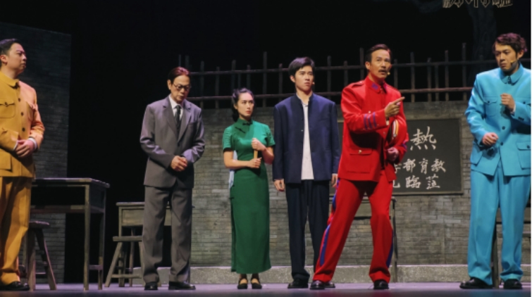 朱茵、羅家英時隔30年舞臺重逢 粵語版《驢得水》來了