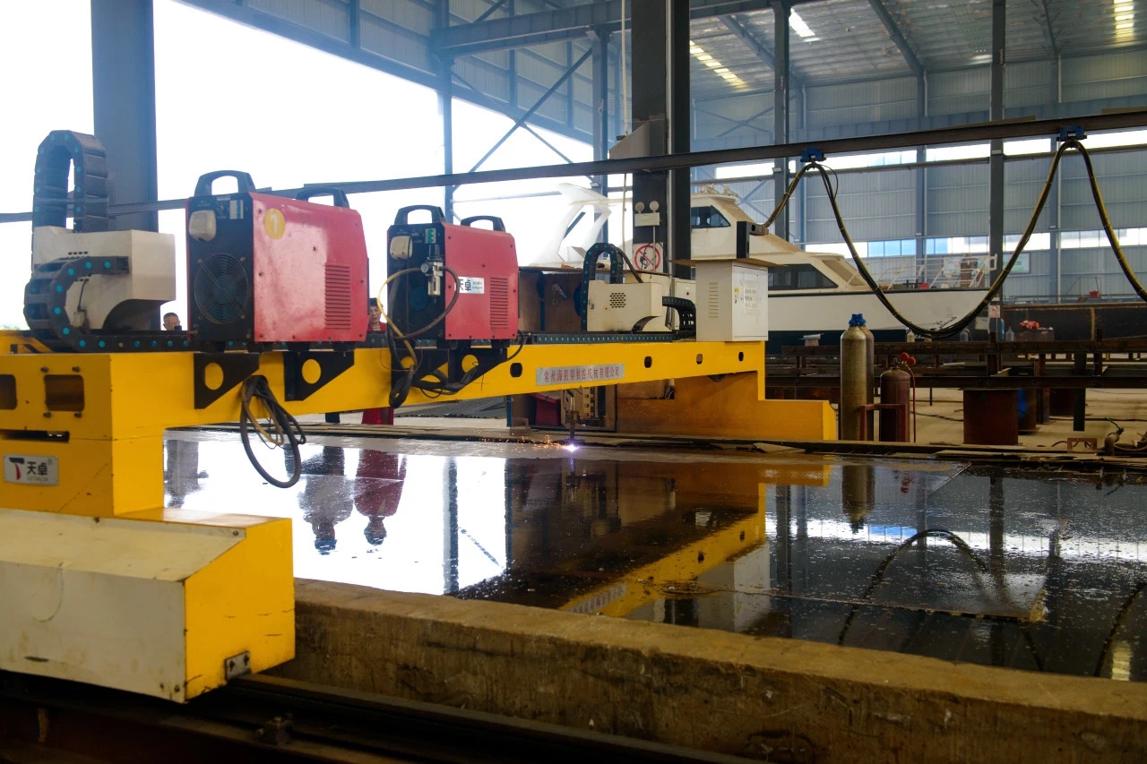 沅江製造揚(yáng)帆出海！湖南首艘出口馬來西亞豪華遊艇開工