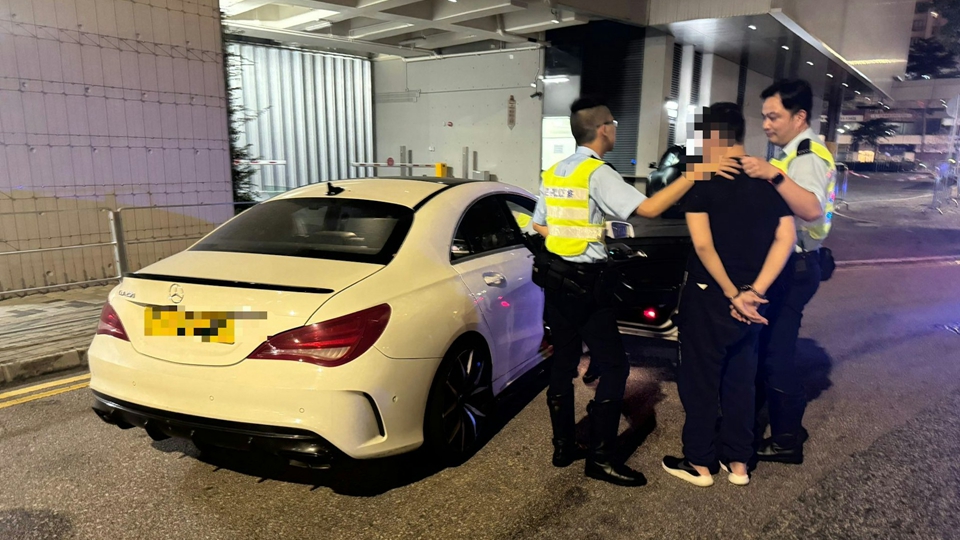 警方東九龍拘捕5名司機(jī) 3人醉駕1人販毒1人藏毒