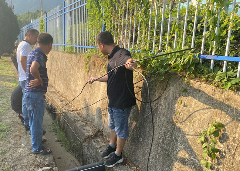 三級(jí)網(wǎng)格平臺(tái)助力「三線」整治  皖黟縣城鄉(xiāng)面貌煥新