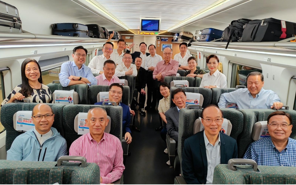 港區(qū)全國人大代表赴粵東調(diào)研 攜手開拓新機(jī)遇